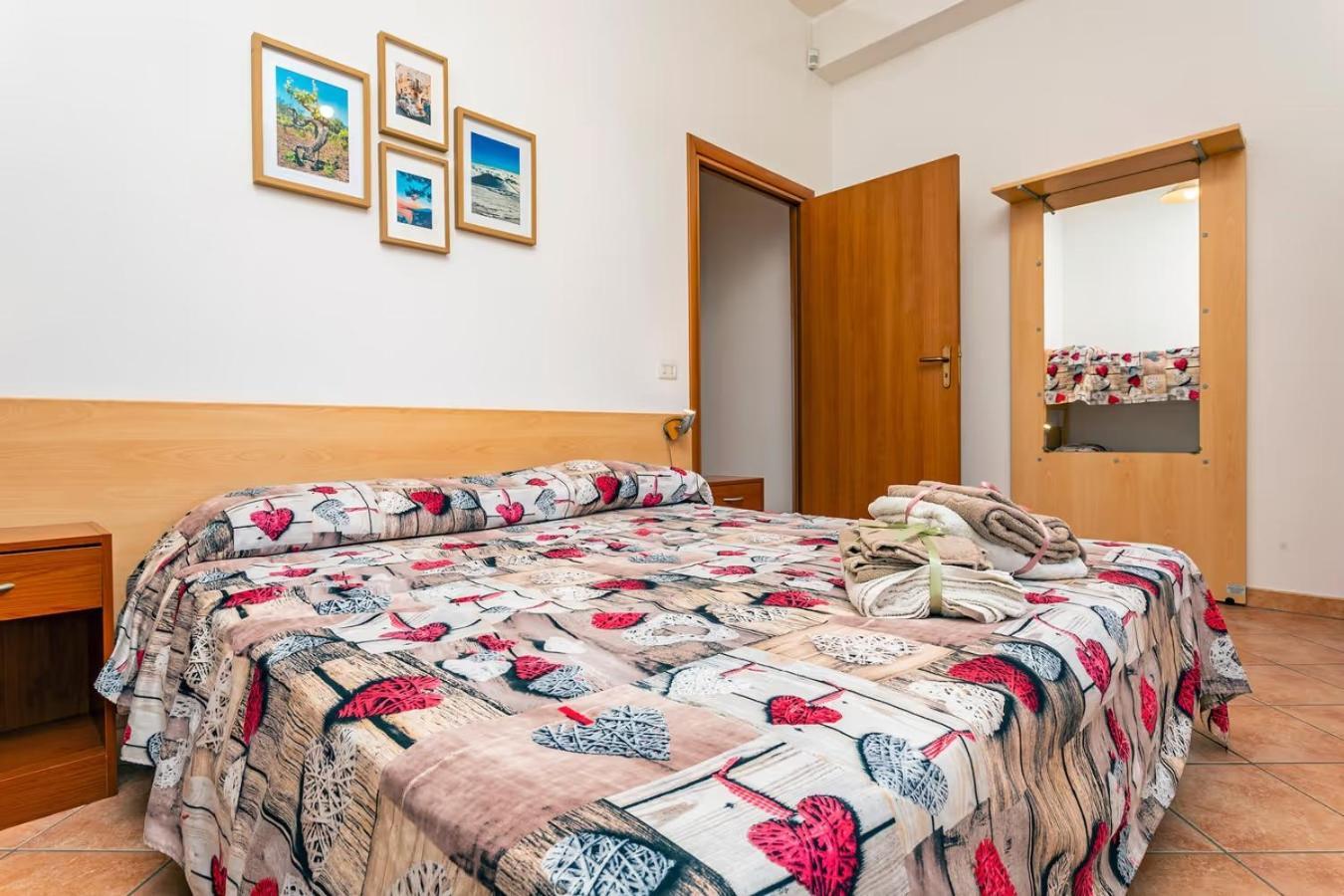 Camia Etna House Apartment Piedimonte Etneo Exterior photo